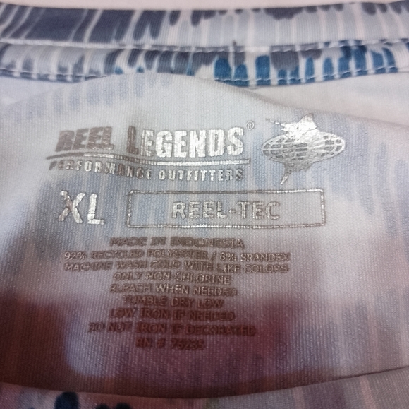 Reel Legends Performance Outfitters Reel-Tec Fishing T-Shirt - Picture 4 of 5